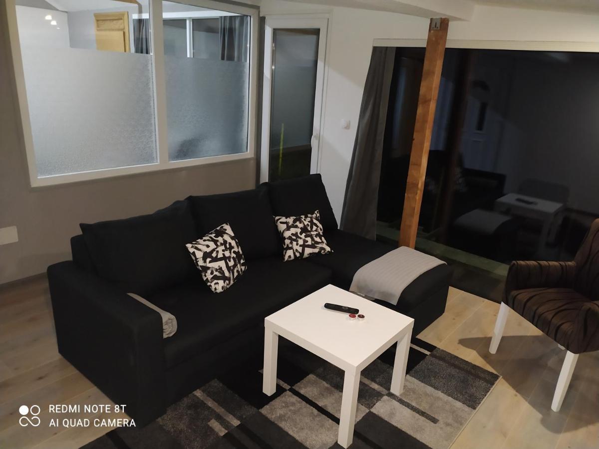 Lenilenii Bungalows Jajce Ngoại thất bức ảnh