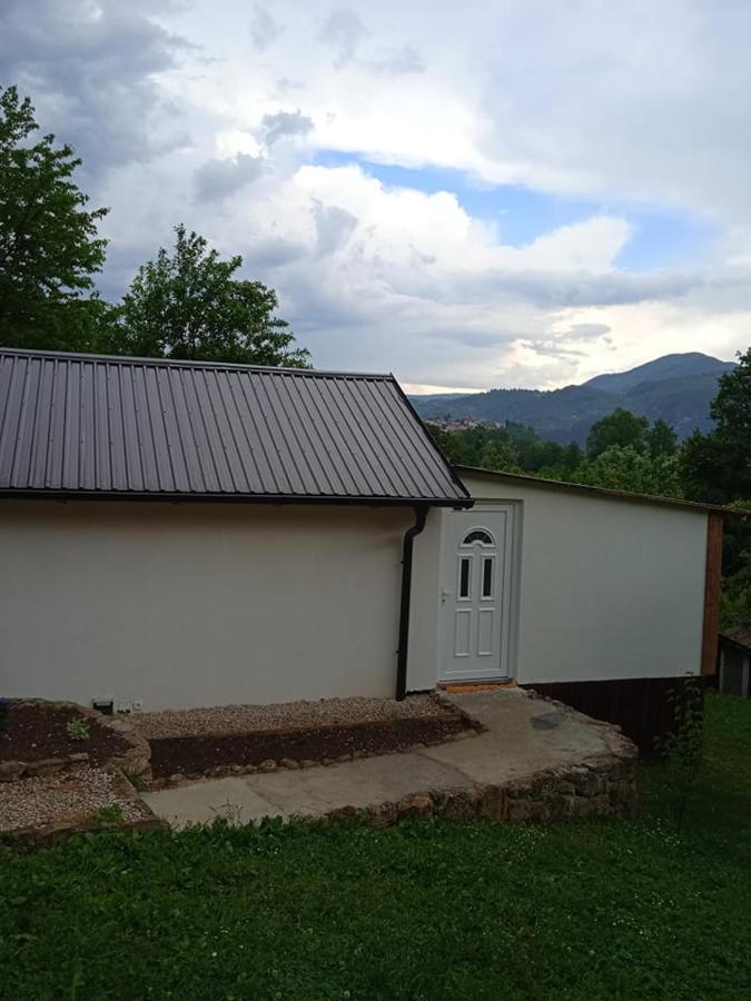 Lenilenii Bungalows Jajce Ngoại thất bức ảnh